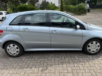 Gebraucht Mercedes B200 140 PS (102 kW) 2006 Blau Van / Kleinbus