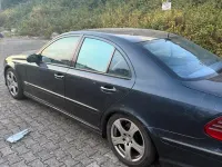 Gebraucht Mercedes E500 Avantgarde 306 PS (225 kW) 2002 Schwarz Limousine