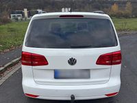Gebraucht VW Touran Match 140 PS (102 kW) 2013 Weiß Van / Kleinbus