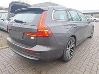 Gebraucht Volvo V60 398 PS (292 kW) 2023 Platinum grey / metallic Kombi