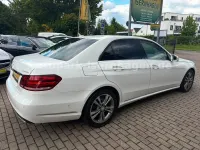 Gebraucht Mercedes E220 Avantgarde 170 PS (125 kW) 2016 Weiß Limousine