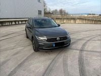Gebraucht VW Tiguan 150 PS (110 kW) 2024 Grau SUV