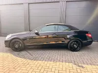 Gebraucht Mercedes E250 204 PS (150 kW) 2011 Schwarz Cabrio