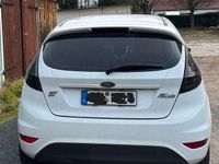 Gebraucht Ford Fiesta Trend 60 PS (44 kW) 2009 Weiß Kleinwagen