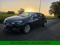Usata Opel Astra Exklusiv 140 CV (102 kW) 2014 Verde Berlina