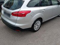 Gebraucht Ford Focus Trend 120 PS (88 kW) 2015 Silber Kombi