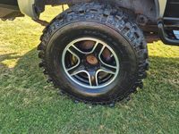 Second-hand Nissan Frontier 133 CP (97 kW) 2011 Negru Pickup