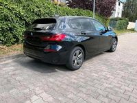 Gebraucht BMW 118 136 PS (100 kW) 2023 Schwarz Kleinwagen