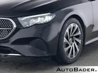 Gebraucht Mercedes E220 Advanced 197 PS (144 kW) 2023 Schwarz Limousine