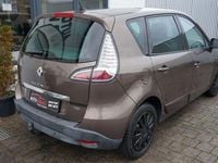Gebraucht Renault Scénic III 125 PS (91 kW) 2013 Braun Limousine