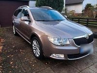 Gebraucht Skoda Superb 170 PS (125 kW) 2012 Andere farben Kombi