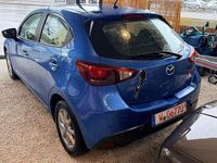 Gebraucht Mazda 2 Center-Line 75 PS (55 kW) 2015 Blau Limousine