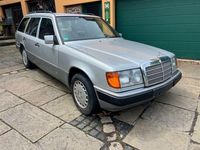 Second-hand Mercedes E250 113 CP (83 kW) 1992 Argintiu Break