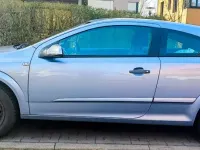 Używany Opel Astra GTC 90 KM (66 kW) 2009 Szary Sedan/Limuzyna