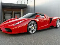 Gebraucht Ferrari Enzo 659 PS (484 kW) 2004 Rot Coupé