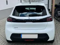 Gebraucht Peugeot 208 Active 101 PS (74 kW) 2020 Weiß Kleinwagen