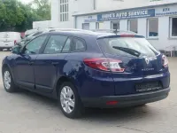 Gebraucht Renault Mégane 101 PS (74 kW) 2012 Blau Limousine