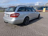 Gebraucht Mercedes E200 Elegance 136 PS (100 kW) 2011 Kombi