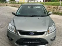 Gebraucht Ford Focus Ghia 101 PS (74 kW) 2009 Beige Limousine