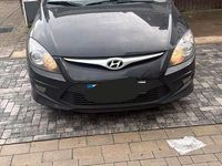 Gebraucht Hyundai i30 109 PS (80 kW) 2011 Schwarz Kombi