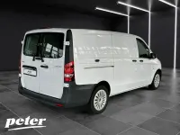 Gebraucht Mercedes Vito 163 PS (119 kW) 2024 Arktikweiß Van