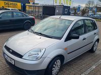 Gebraucht Ford Fiesta 60 PS (44 kW) 2004 Silber Kleinwagen