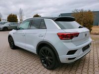 Gebraucht VW T-Roc Sport 150 PS (110 kW) 2021 White silver metallic SUV