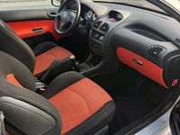 Gebraucht Peugeot 206 CC 110 PS (80 kW) 2009 Silber Cabrio