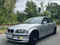 Gebraucht BMW 320 136 PS (100 kW) 1999 Silber Limousine