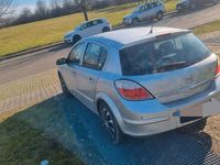 Gebraucht Opel Astra 105 PS (77 kW) 2005 Silber Kleinwagen