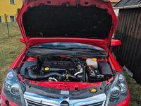 Gebraucht Opel Astra 110 PS (80 kW) 2008 Rot Kombi