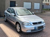 Gebraucht Opel Astra Edition 101 PS (74 kW) 2007 Silber Limousine
