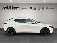 Neu Mazda 3 Exclusive 140 PS (102 kW) 2026 Snowflake white pearl Limousine