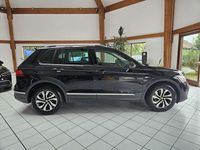 Gebraucht VW Tiguan Active 150 PS (110 kW) 2022 Schwarz SUV
