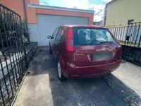 Gebraucht Ford Fiesta 75 PS (55 kW) 2003 Rot Kleinwagen