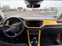 Gebraucht VW T-Roc 150 PS (110 kW) 2019 Gelb SUV