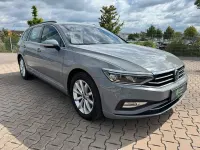 Gebraucht VW Passat 150 PS (110 kW) 2023 Mondsteingrau Kombi