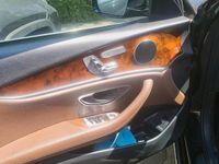 Gebraucht Mercedes E220 194 PS (142 kW) 2018 Schwarz Limousine