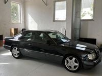 Gebraucht Mercedes 230 150 PS (110 kW) 1992 Schwarz Coupé