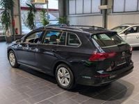 Gebraucht VW Golf VIII Life 150 PS (110 kW) 2022 Schwarz Kombi