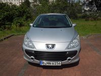 Gebraucht Peugeot 307 109 PS (80 kW) 2007 Silber metallic Limousine
