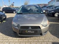 Gebraucht Mitsubishi Colt Invite 95 PS (69 kW) 2009 Brillantgrau (m) Kleinwagen
