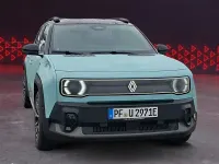 Gebraucht Renault R4 Iconic 110 kW (150 PS) 2025 Hautsdefrance grün  schwarz (metallic) Limousine