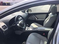 gebraucht Toyota Avensis Combi 2.2 D-4D Automatik Edition