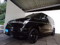 Gebraucht VW T7 Style 150 PS (110 kW) 2024 Deep black perleffekt Van