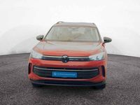 Gebraucht VW Tiguan Goal 150 PS (110 kW) 2025 Rot SUV
