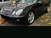 Gebraucht Mercedes E200 163 PS (119 kW) 2004 Schwarz Kombi