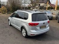 Gebraucht VW Touran 150 PS (110 kW) 2021 Grau Van / Kleinbus