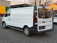Gebraucht Renault Trafic 115 PS (84 kW) 2015 Weiß Van / Kleinbus