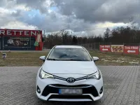 Gebraucht Toyota Avensis 143 PS (105 kW) 2015 Weiß Kombi